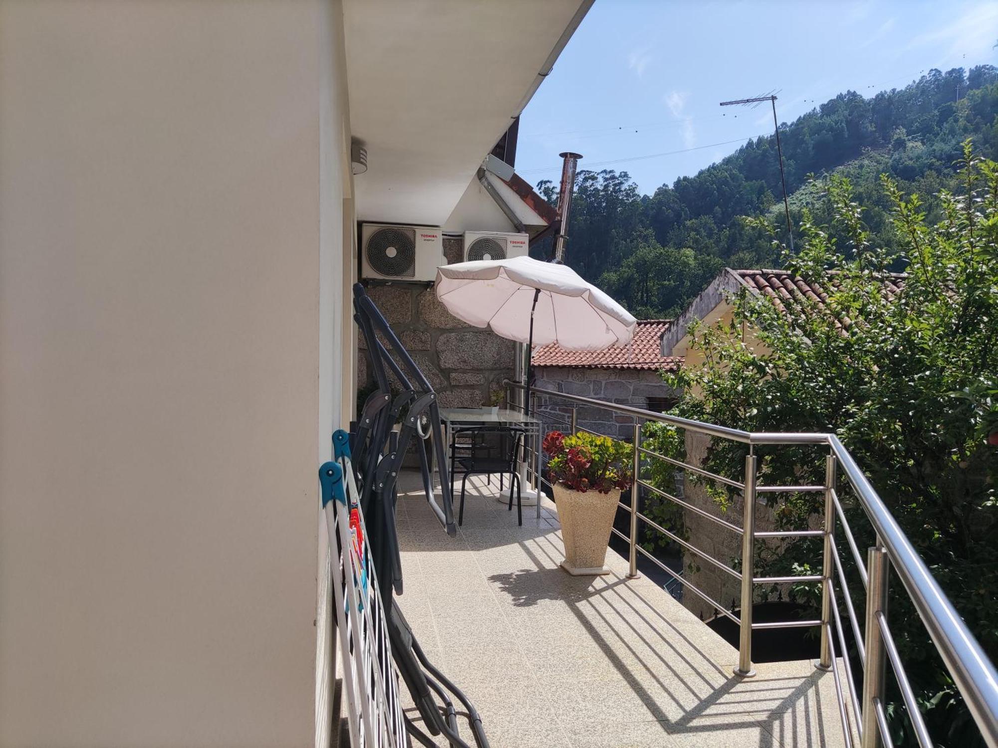 Alojamento Casa Da Eira Герес Екстериор снимка